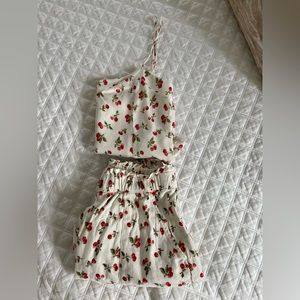 Abercrombie & Fitch Cherry Tank & Shorts Set size Small